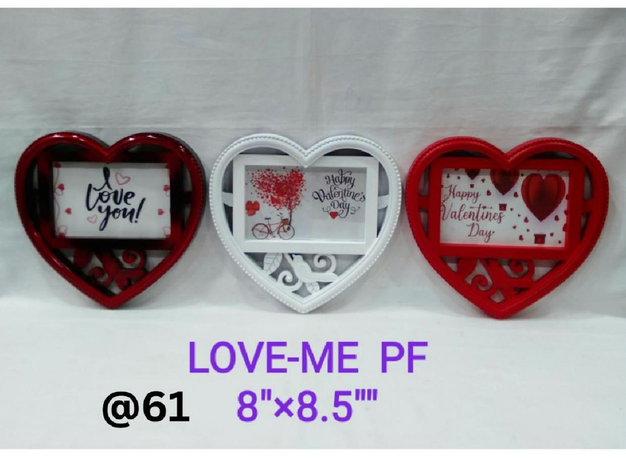 LOVE ME PLASTIC PHOTO FRAME 